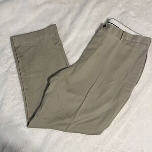 Roundtree & Yorke Pants Mens 38 x 32 Khaki Chino Classic Flat Front